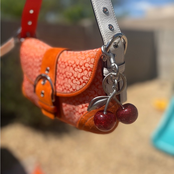 NWT Vintage Coach Orange Women's Bag - Picture 2 of 8